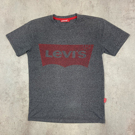 Women’s Vintage Levi’s T-Shirt Medium